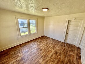 631 W 19th in Ada, OK - Building Photo - Building Photo