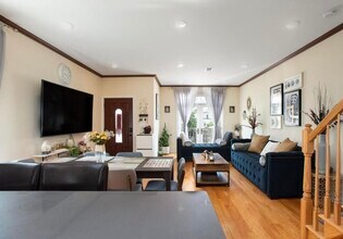 86 Oak St in Jersey City, NJ - Building Photo - Building Photo