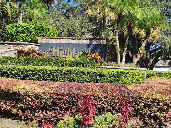 property at 10 Sheoah Blvd