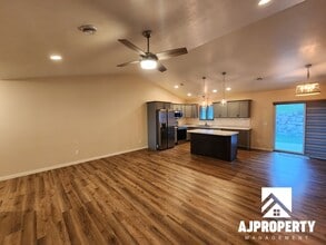 1401 S Lighthouse Pl in Sioux Falls, SD - Building Photo - Building Photo