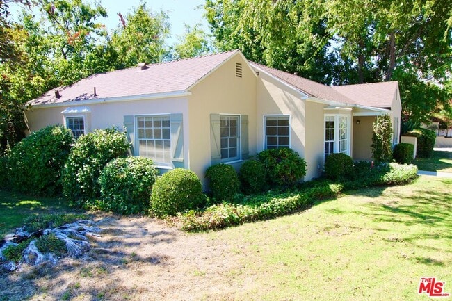 property at 11410 Aqua Vista St