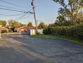 4923 Devonshire Rd, Unit 1 in Toledo, OH - Building Photo - Building Photo
