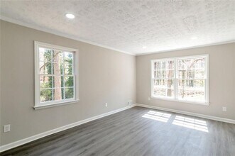 4620 Central Dr in Stone Mountain, GA - Building Photo - Building Photo