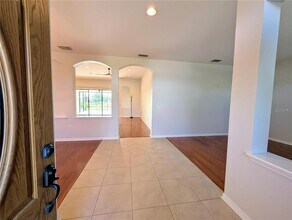 5303 Moon Shell Dr in Apollo Beach, FL - Building Photo - Building Photo