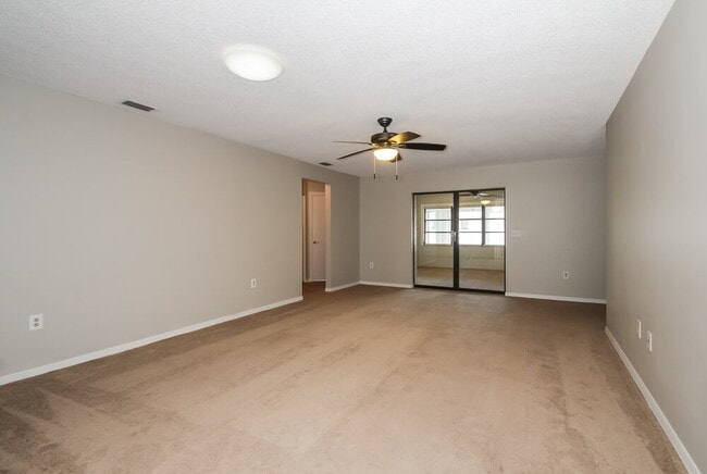1963 Country Meadows Way in Sarasota, FL - Building Photo - Building Photo