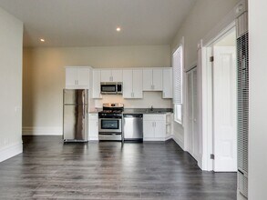 692b Haight St in San Francisco, CA - Building Photo - Building Photo