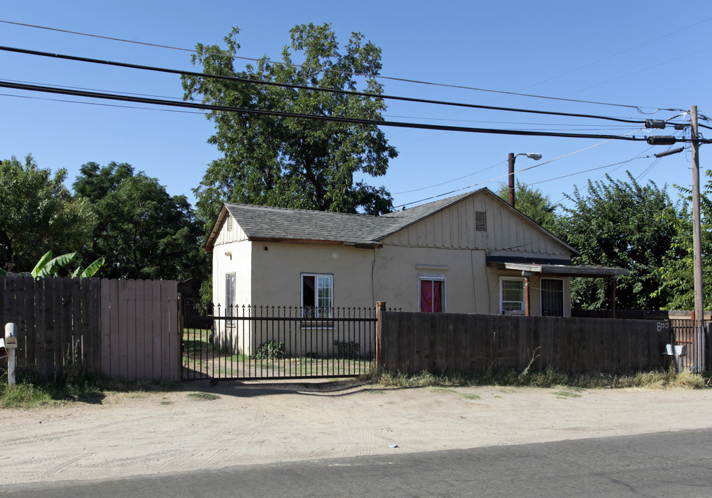 800 Sonora Ave in Modesto, CA - Building Photo