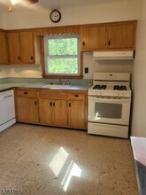 125 Jerome Ave in South Bound Brook, NJ - Building Photo - Building Photo