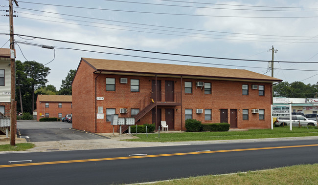 Lansdale Garden Apartments in Norfolk, VA - Building Photo - Building Photo