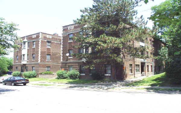 1831 Alcoy in Cleveland, OH - Building Photo