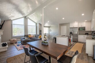 2196 Karalee Way in Sandy, UT - Building Photo - Building Photo