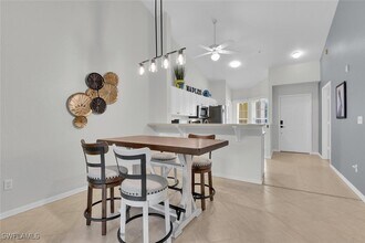 9165 Celeste Dr in Naples, FL - Building Photo - Building Photo