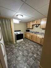 202 5th Ave SE in Jamestown, ND - Building Photo - Building Photo