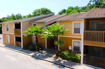 Columbia Park Apartments in Tampa, FL - Foto de edificio - Building Photo