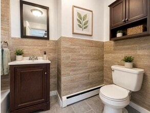 13 E 17th St in Bayonne, NJ - Building Photo - Building Photo