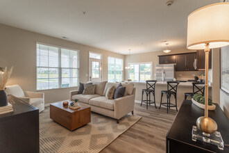 Timber Pointe Apartments in Joliet, IL - Building Photo - Interior Photo