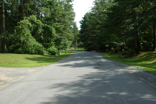 Cramer Woods Apartments in Malta, NY - Foto de edificio - Building Photo