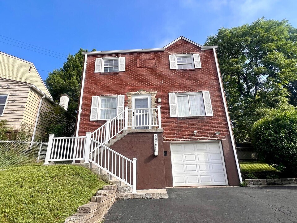 2965 Brevard Ave in Pittsburgh, PA - Building Photo