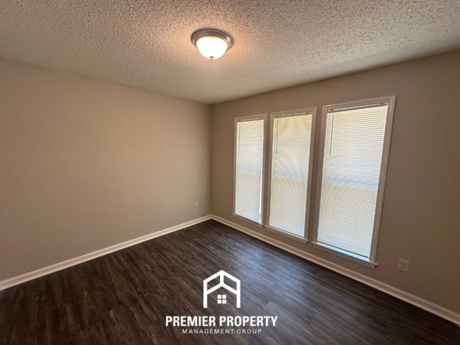 4556 Trout Valley Dr in Memphis, TN - Building Photo - Building Photo