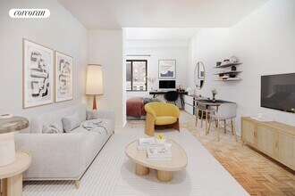 350 W 50th St in New York, NY - Building Photo - Building Photo