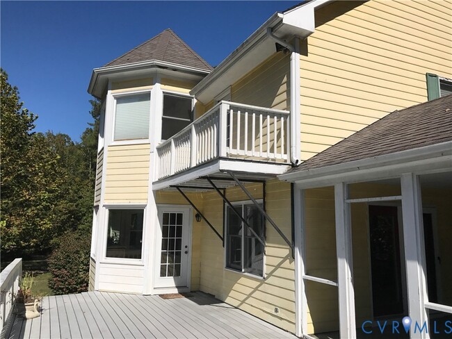 2395 State Rte 635 in Midlothian, VA - Foto de edificio - Building Photo