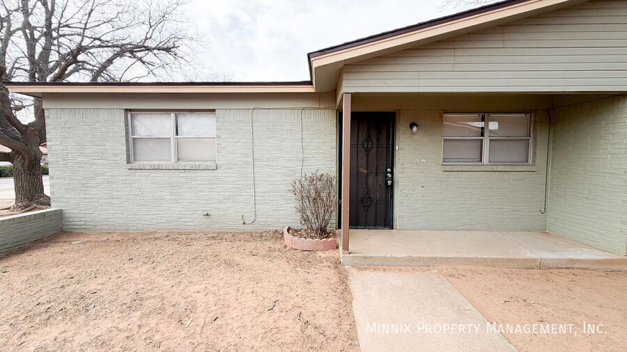4610 52nd St in Lubbock, TX - Building Photo
