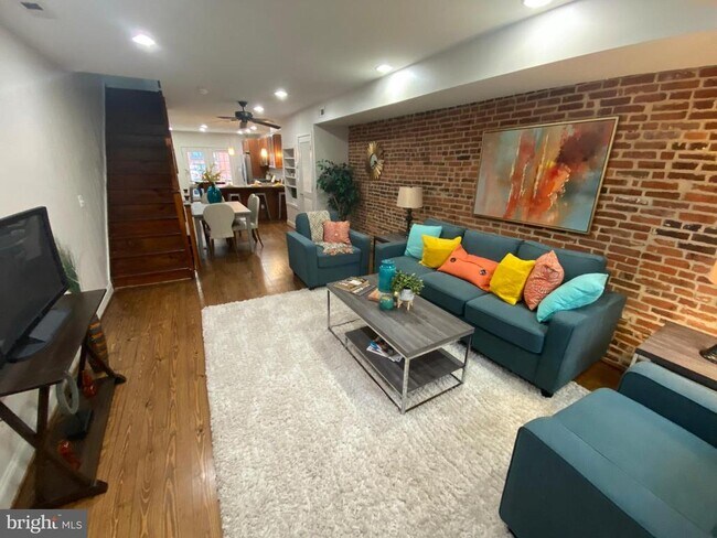 1832 Light St in Baltimore, MD - Building Photo - Building Photo