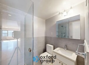 345 W 54th St in New York, NY - Building Photo - Building Photo