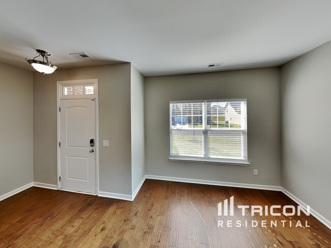 316 Wyburn Pl in Burns, TN - Building Photo - Building Photo