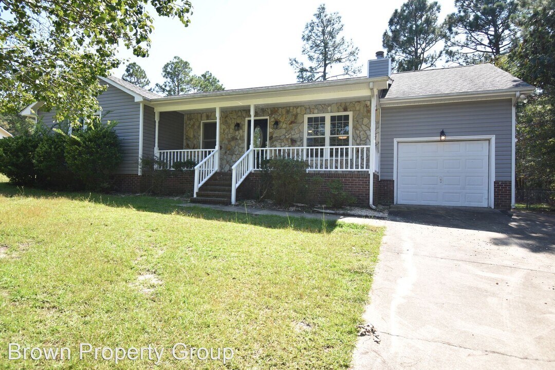 867 Fredonia Dr Photo