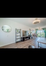 17241 N 16th Dr, Unit 1 in Phoenix, AZ - Building Photo - Building Photo