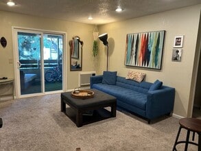 1505 Kirker Pass Rd, Unit 2 in Concord, CA - Building Photo - Building Photo