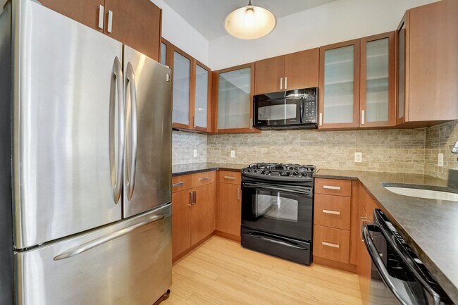 234 10th St in Jersey City, NJ - Building Photo - Building Photo