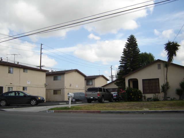 7192-7200 Cerritos Ave in Stanton, CA - Building Photo - Building Photo