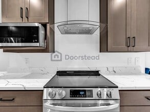 3533 NE 17th Pl in Renton, WA - Foto de edificio - Building Photo