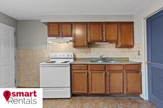 1030 Wild Cherry Ln in University City, MO - Building Photo - Building Photo
