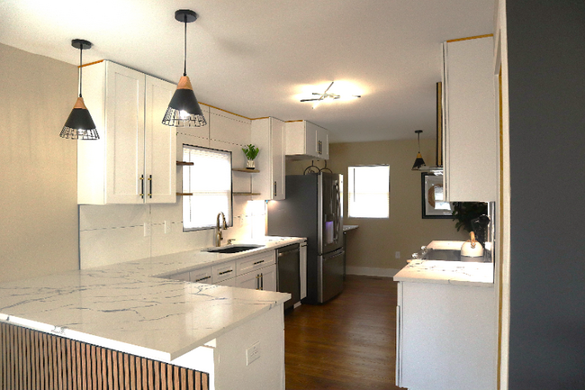 property at 2191 Essex Ave SW