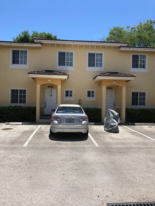 324 NE 3rd St, Unit D