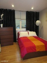 516 Green St-Unit -Apt 1B in Cambridge, MA - Foto de edificio - Building Photo