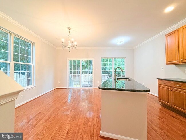 property at 1274 Vintage Pl