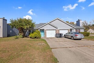 512 Duroc Ct in Lafayette, IN - Building Photo