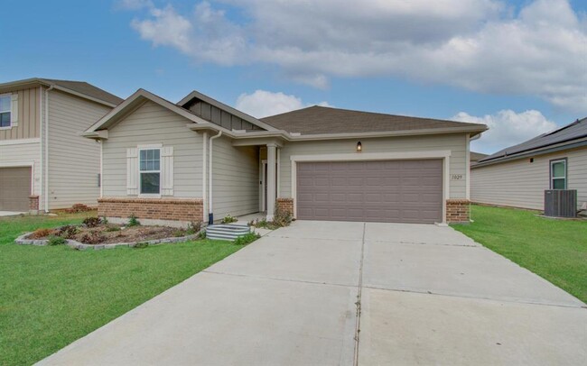 1029 Long Bay Ct in Brookshire, TX - Building Photo - Building Photo