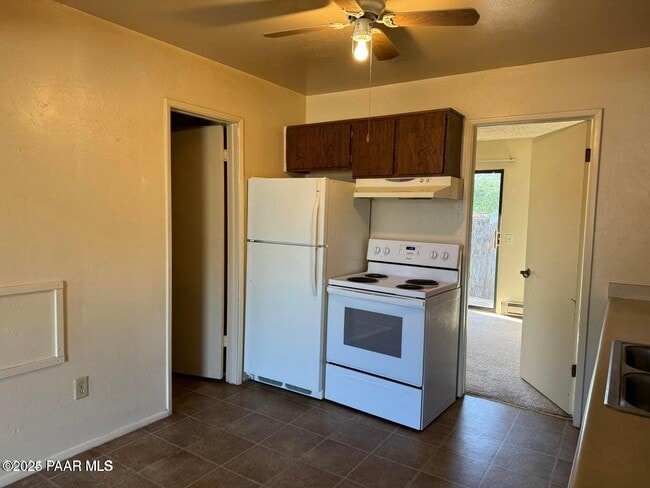 6330 E Copper Hill Dr in Prescott Valley, AZ - Building Photo - Building Photo