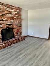 5404-5406 Ditzler Ave in Raytown, MO - Building Photo - Building Photo