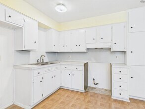 4723 N Shore Dr in Wichita Falls, TX - Building Photo - Building Photo