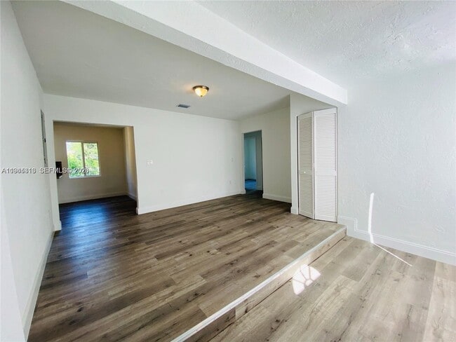 915 NW 59th St in Miami, FL - Building Photo - Building Photo