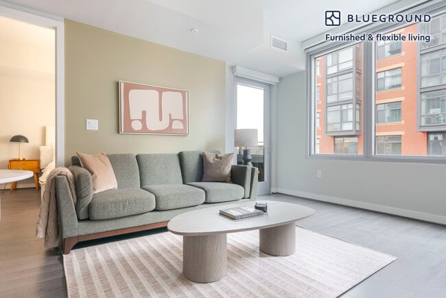 property at 1122 N Hudson St