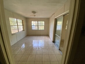 604 Evans St in Wildwood, FL - Foto de edificio - Building Photo