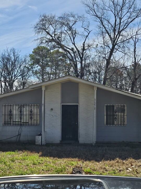 3125 Burch St in Jackson, MS - Building Photo