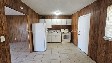 1560 W 6th St in Jacksonville, FL - Foto de edificio - Building Photo